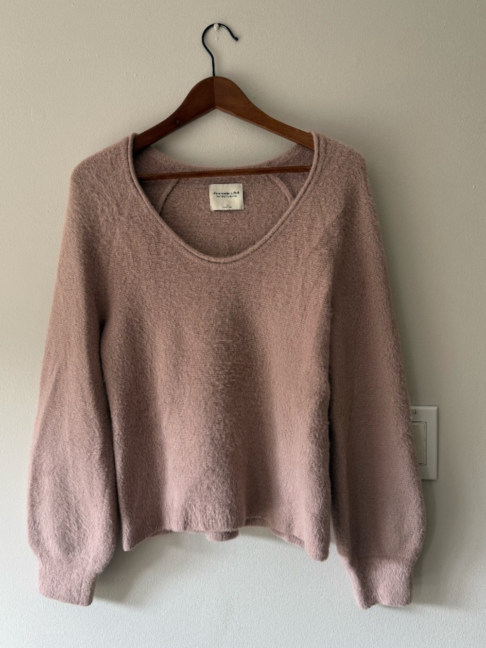 Abercrombie Soft AF Pink Fuzzy Sweater | Size XS | Warm & Cozy